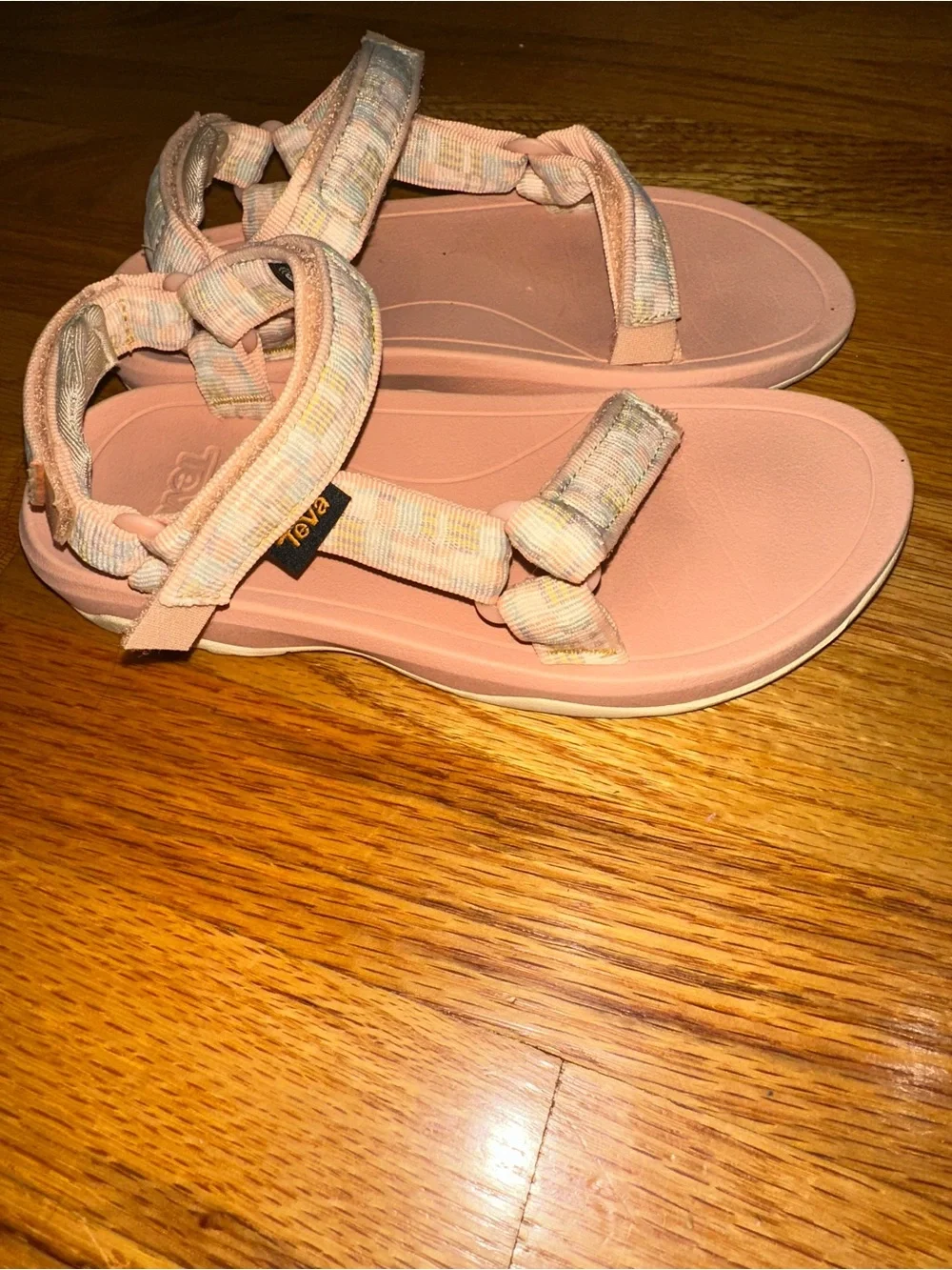 Teva Hurricane Girls Strappy Sandals size 2